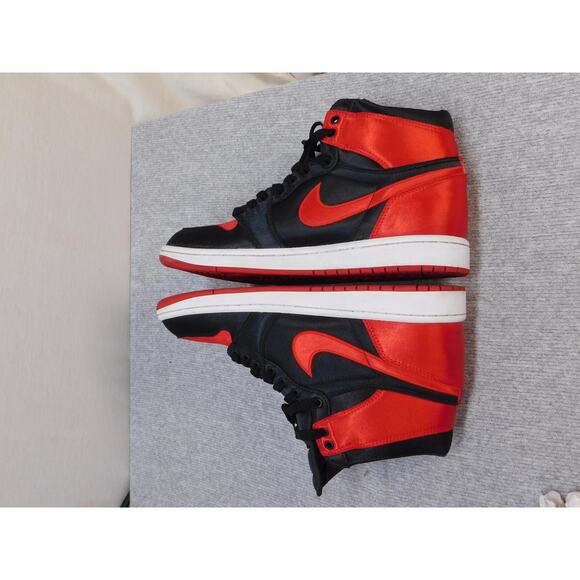 Air Jordan 1 Retro High OG Satin Bred Shoes Mens Size 11 FD4810-061 Nike main image 4
